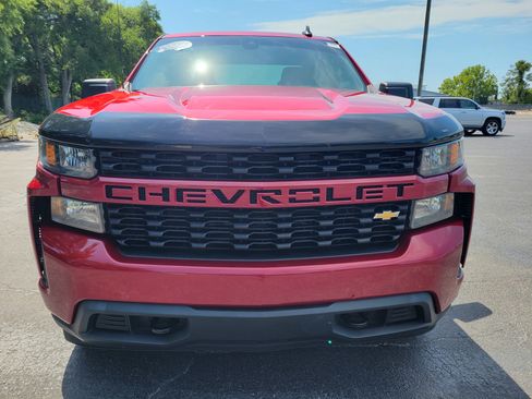 Used 2022 Chevrolet Silverado 1500 Custom w/ Safety Confidence Package RWD image 2