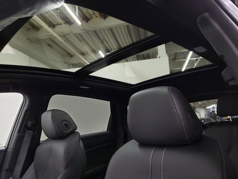 New 2026 Acura RDX SH-AWD image 9