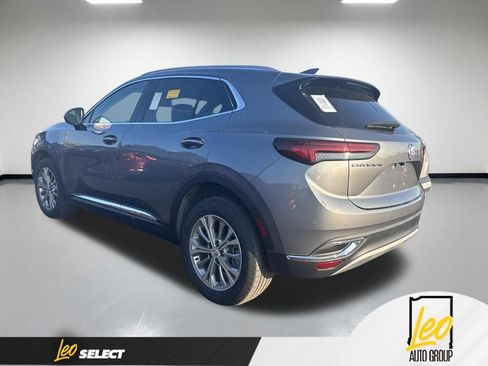 Used 2022 Buick Envision Preferred FWD image 2