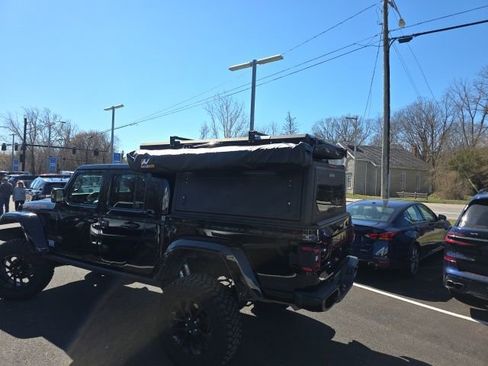 Used 2022 Jeep Gladiator Overland image 6