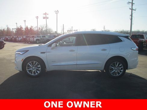 Certified 2024 Buick Enclave Avenir w/ Avenir Technology Package image 10