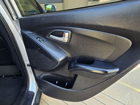 Used 2013 Hyundai Tucson GLS image 26