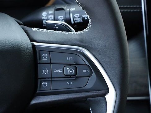 New 2025 Jeep Grand Cherokee Limited AWD/4WD image 22