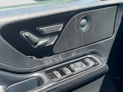 Used 2020 Lincoln Aviator Reserve RWD image 18