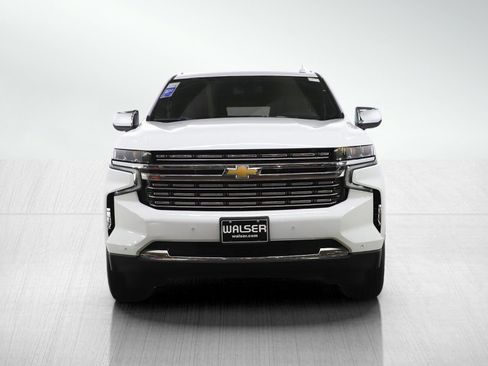 Used 2023 Chevrolet Suburban Premier image 8
