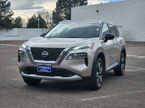 Used 2022 Nissan Rogue Platinum w/ Head-Up Display Package image 4