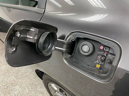 Used 2021 Dodge Charger SXT image 28