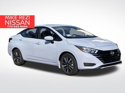 New 2025 Nissan Versa SV w/ Trunk Package