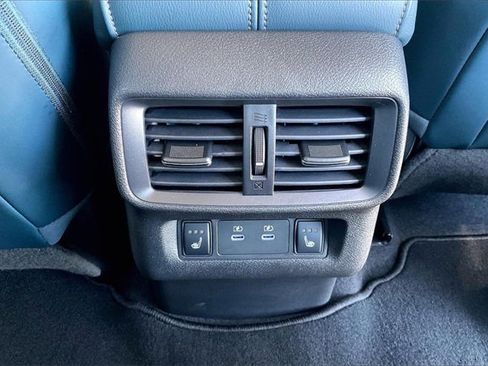 Certified 2025 Nissan Murano Platinum w/ Cargo Package image 31