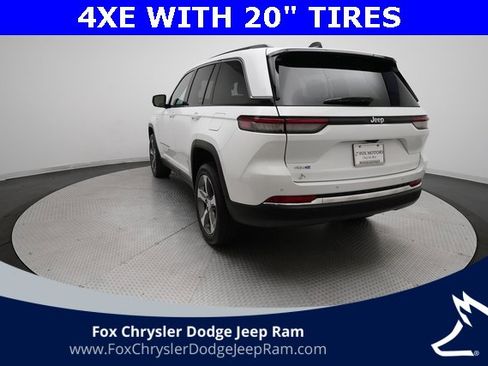 Used 2023 Jeep Grand Cherokee 4WD 4xe image 35