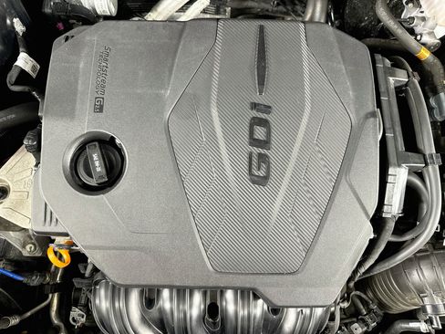 Used 2025 Kia Sportage LX FWD image 32