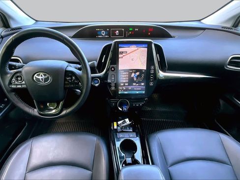 Used 2022 Toyota Prius Prime XLE FWD image 14
