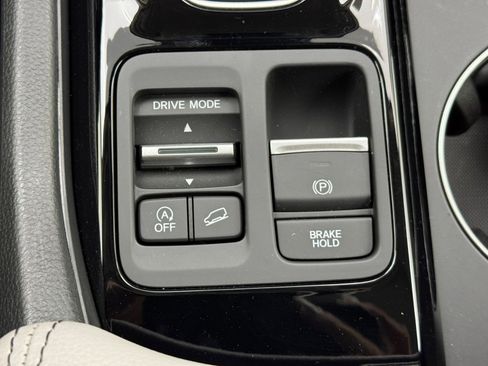 Used 2025 Honda Pilot EX-L image 30