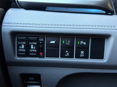 Used 2020 Honda Odyssey Elite image 15