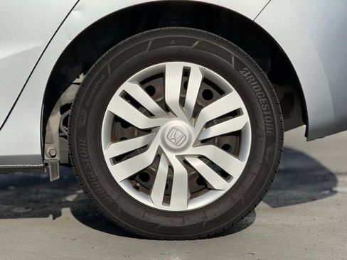 Used 2017 Honda Fit LX image 3