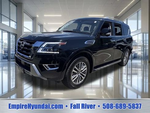 Used 2024 Nissan Armada SL w/ Captain's Chairs Package AWD/4WD image 1