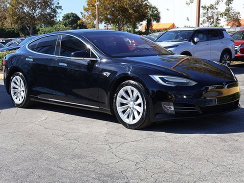 Used 2017 Tesla Model S 100D image 2