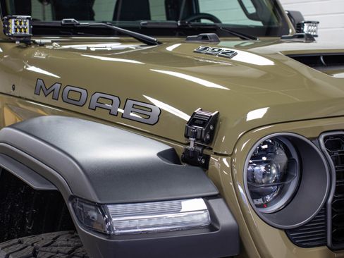 Used 2026 Jeep Wrangler Moab image 14