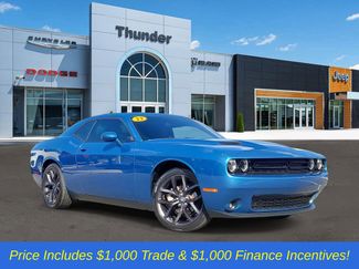 Used 2022 Dodge Challenger SXT w/ Blacktop Package 360° Tour