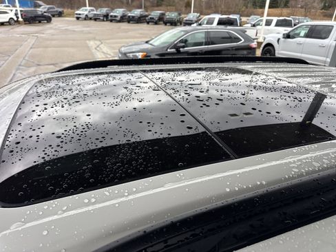 Certified 2023 Ford Explorer XLT w/ Equipment Group 202A image 23