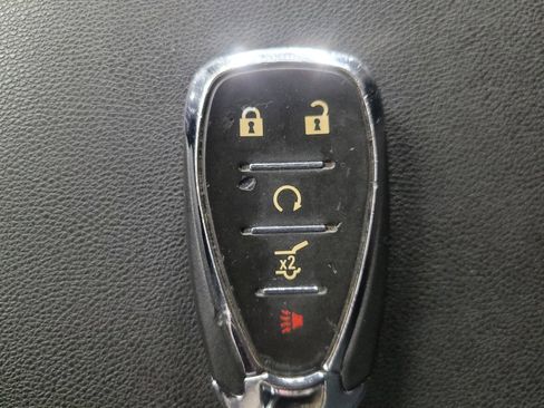 Used 2019 Chevrolet Equinox LT FWD image 32