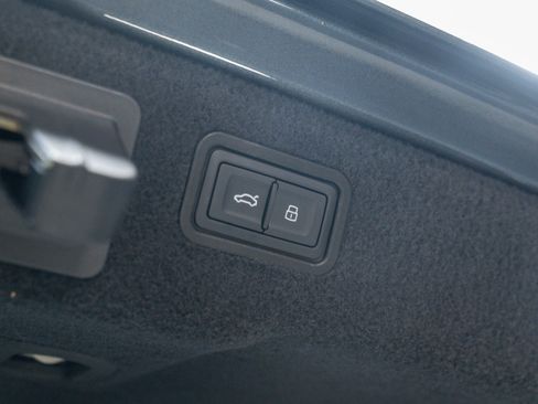 Used 2020 Audi S8 L AWD/4WD image 76