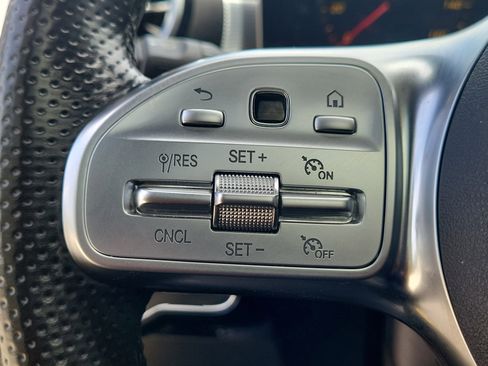 Used 2020 Mercedes-Benz CLA 250 image 25