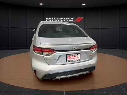 Used 2021 Toyota Corolla SE FWD image 6