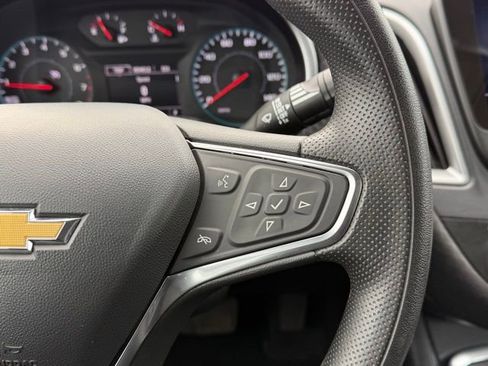 Used 2025 Chevrolet Malibu LT image 27