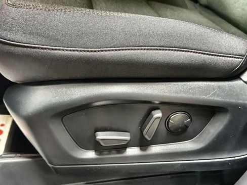 Used 2026 Ford Explorer Active RWD image 13