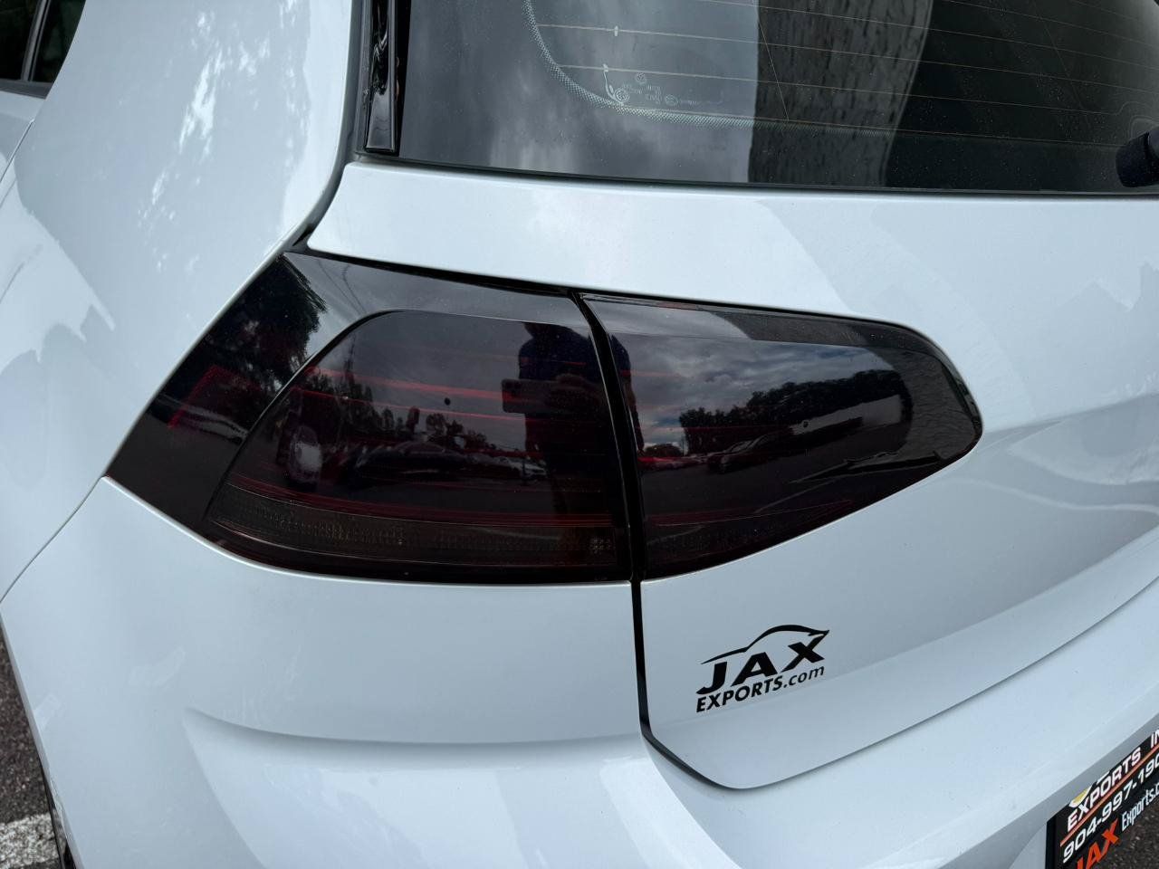 Used 2018 Volkswagen GTI SE FWD image 6