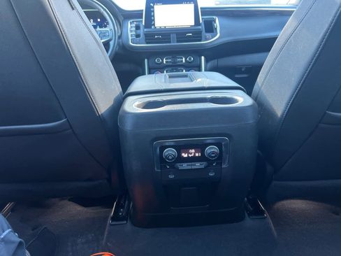 Certified 2023 Chevrolet Tahoe Z71 w/ Luxury Package image 33