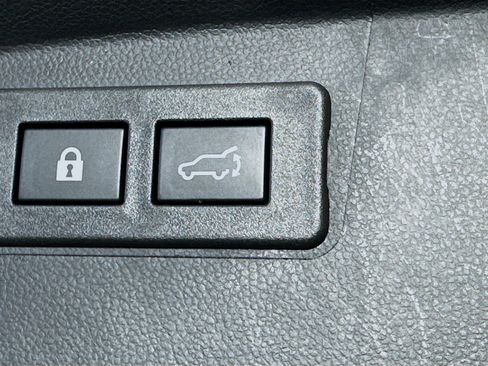 Used 2025 Subaru Outback Onyx Edition AWD/4WD image 28