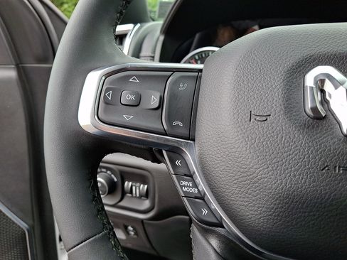 Used 2025 RAM 1500 Laramie AWD/4WD image 20