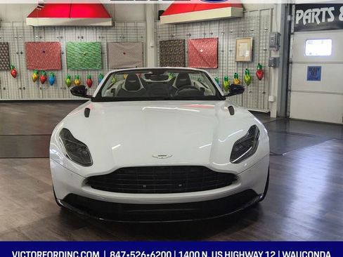 Used 2019 Aston Martin DB11 Volante image 23