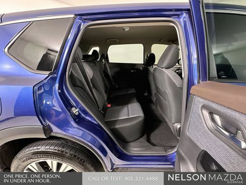 Used 2023 Nissan Rogue SV FWD image 26