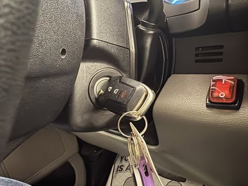 Used 2020 Ford F250 XLT image 31