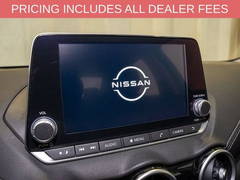 Used 2025 Nissan Sentra SV FWD image 12