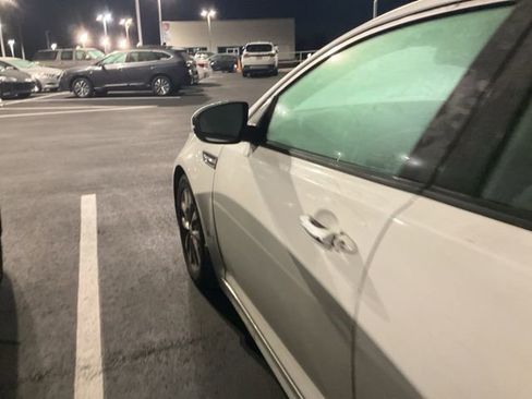 Used 2015 Kia Optima EX w/ EX Premium Package image 9