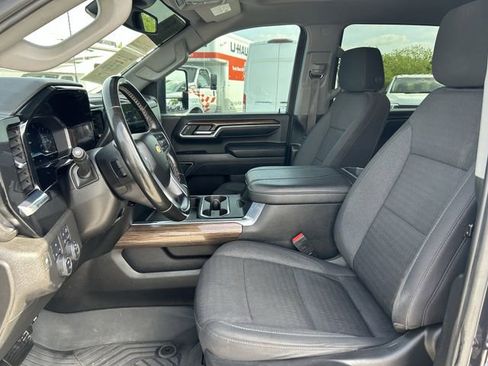 Used 2024 Chevrolet Silverado 2500 LT image 27