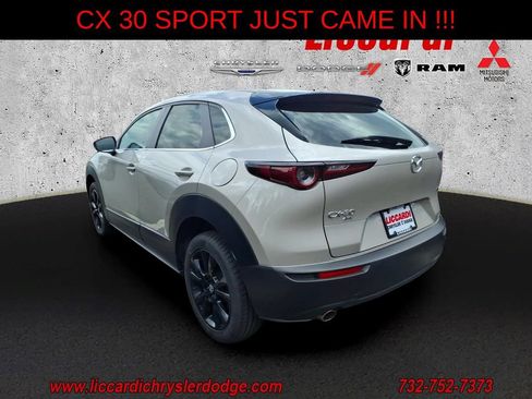 Used 2024 MAZDA CX-30 AWD 2.5 S w/ Select Sport Pkg image 3