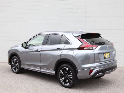 Used 2024 Mitsubishi Eclipse Cross SEL AWD/4WD image 2
