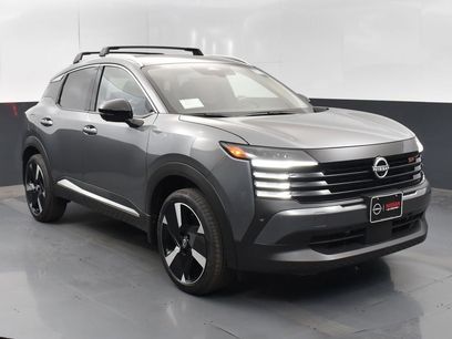 New 2026 Nissan Kicks SR w/ Cold Weather Package