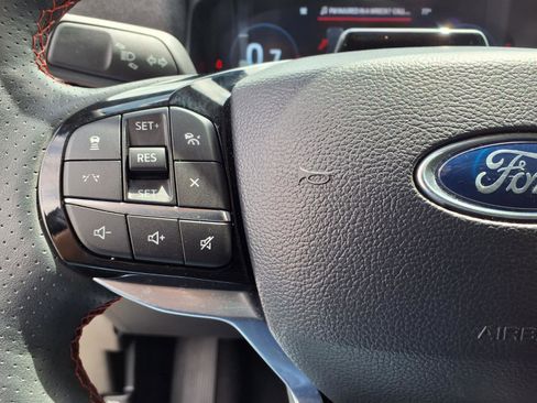 Used 2025 Ford Explorer ST-Line AWD/4WD image 15