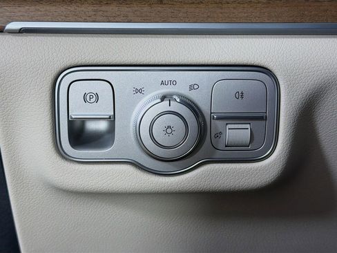 New 2026 Mercedes-Benz GLE 350 4MATIC image 11