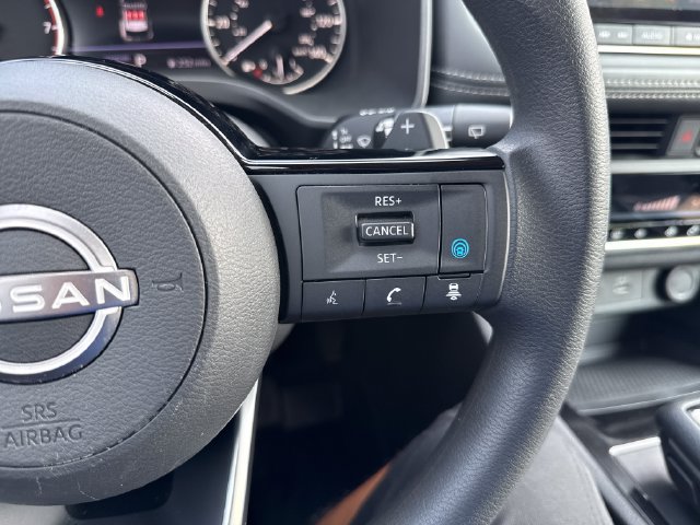Certified 2023 Nissan Rogue SV FWD image 31