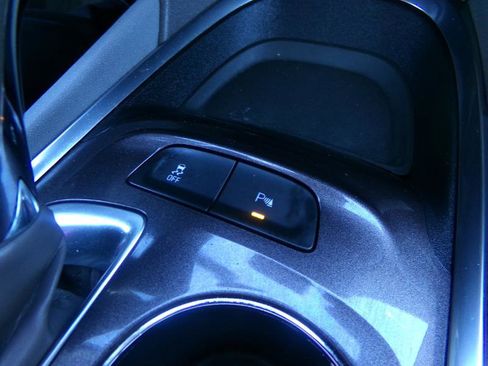 Used 2020 Chevrolet Malibu LT image 21