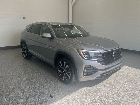 New 2026 Volkswagen Atlas Cross Sport SEL Premium R-Line AWD/4WD image 10