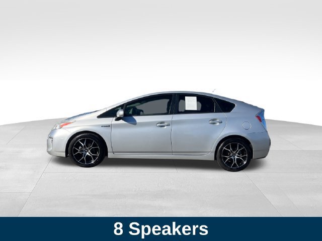 Used 2015 Toyota Prius Four FWD image 2