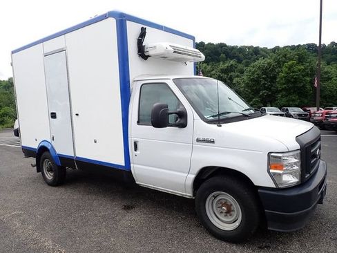 Used 2023 Ford E-350 and Econoline 350 Super Duty RWD image 9